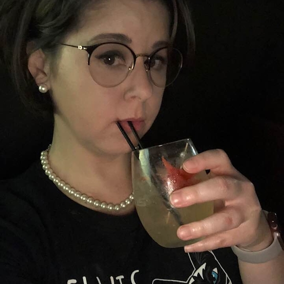 Meet your Posher, Erin - Picture 1 of 1